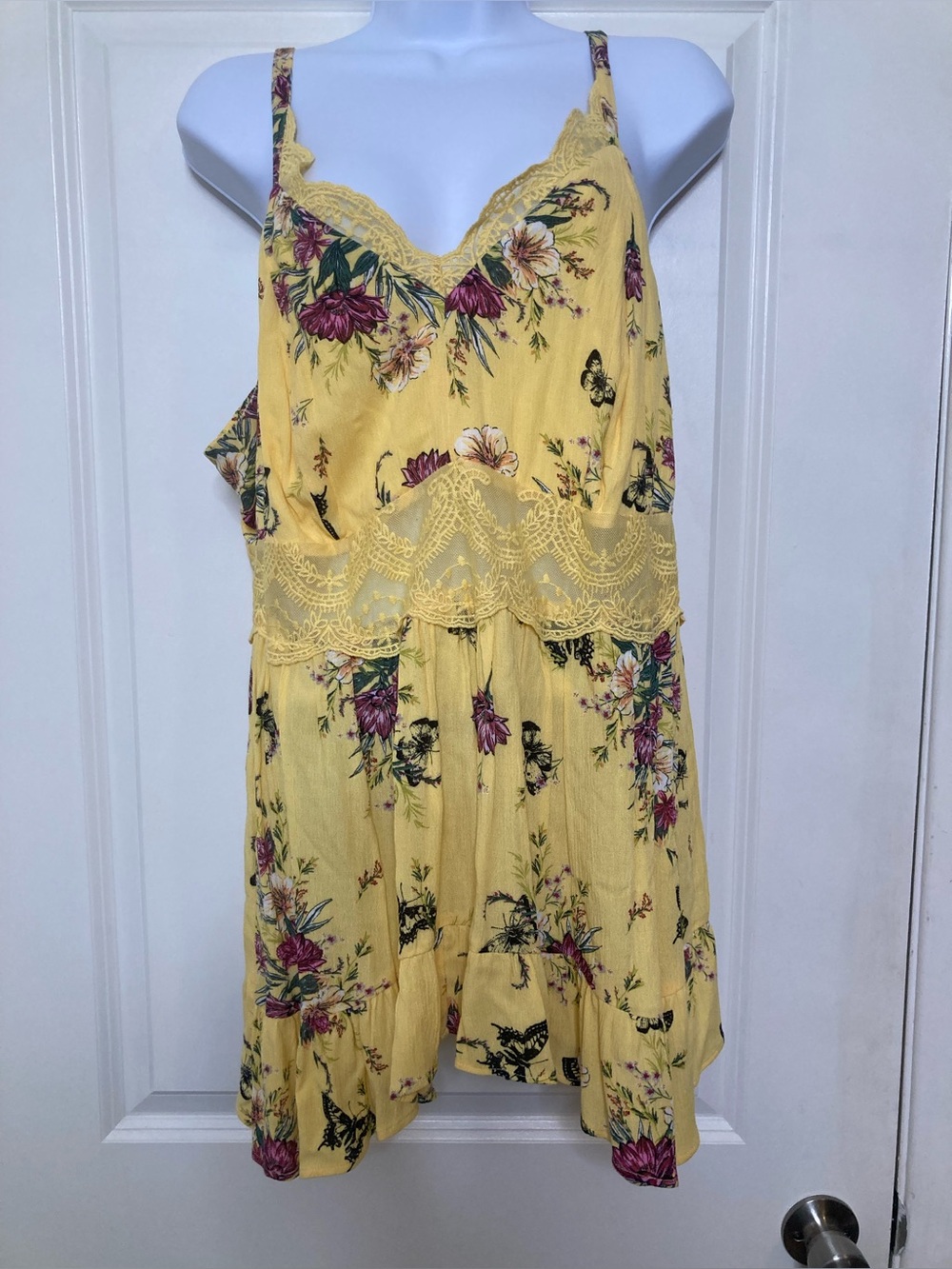 TORRID Butter Yellow Floral Babydoll Tiered Lace Cami Top Fairy Whimsical Boho 2